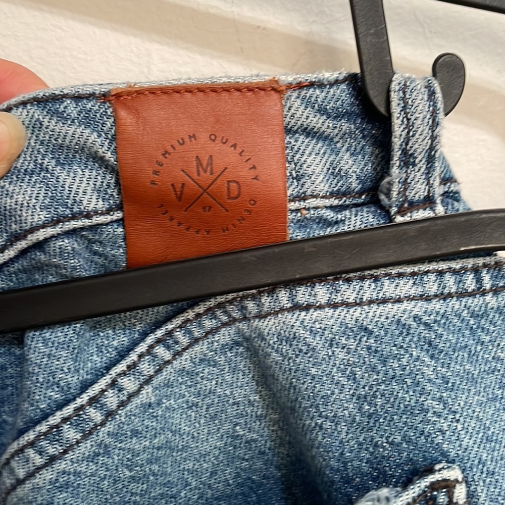 Vera Moda Ripped Jeans - Picture 6 of 7